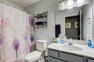 W Brenton Dr-030