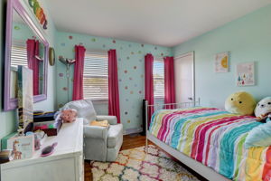 W Brenton Dr-031