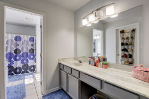W Brenton Dr-046