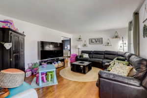 W Brenton Dr-026