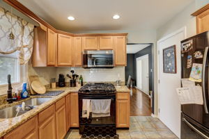 W Brenton Dr-018