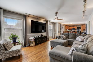 W Brenton Dr-011