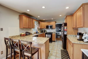 W Brenton Dr-015