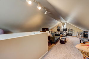 W Brenton Dr-036