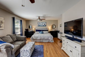W Brenton Dr-043