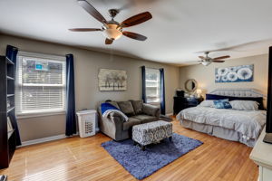 W Brenton Dr-041