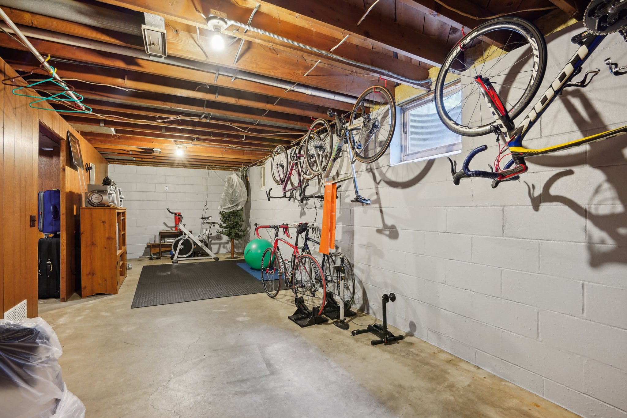 Wendhurst Ave-033.jpg