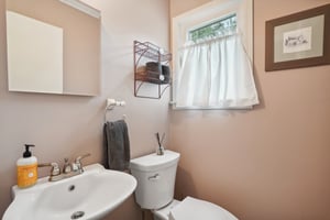 Wendhurst Ave-021.jpg