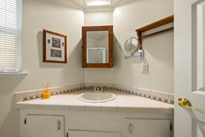  Photo 31