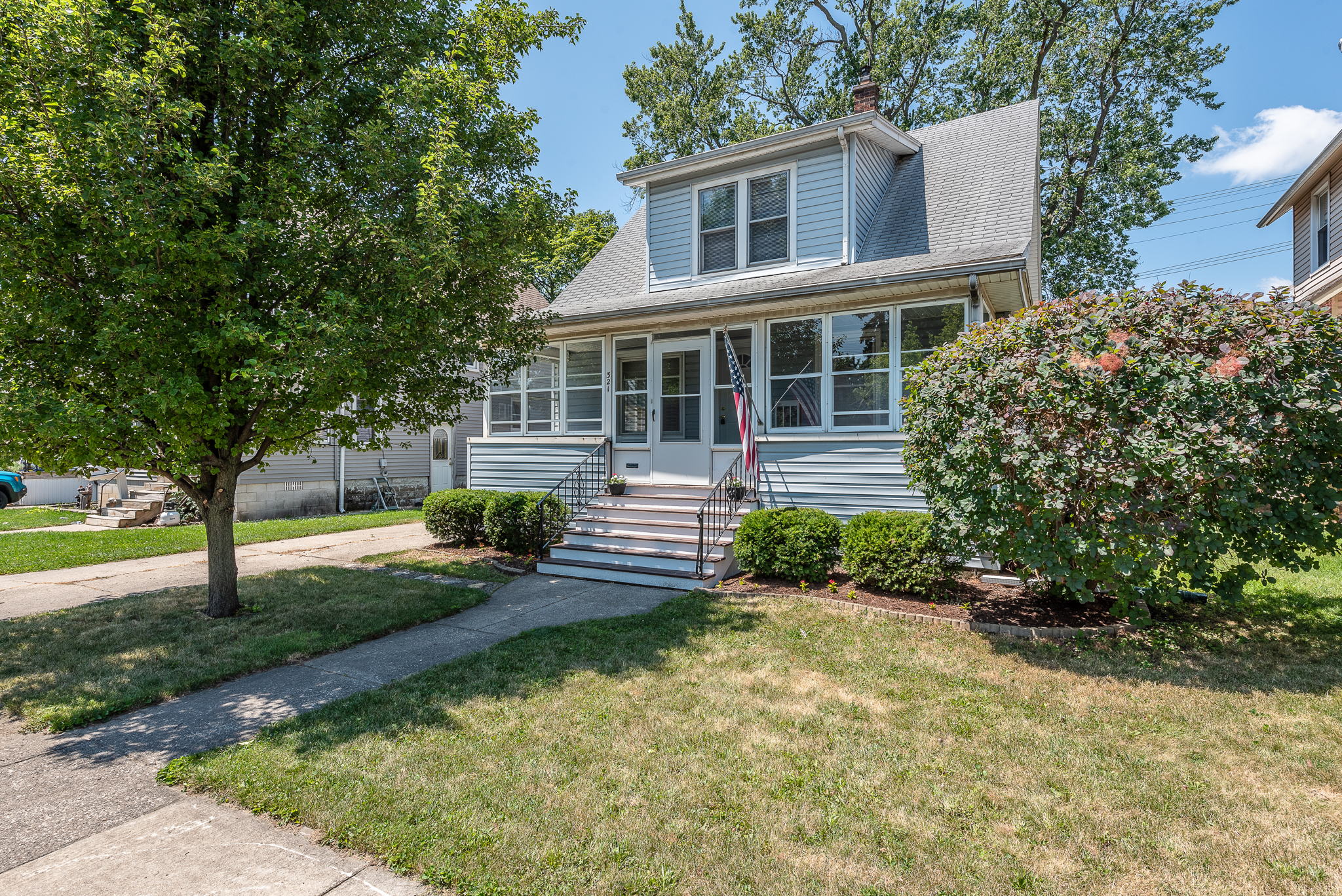 321 Arbor Ave, Monroe, MI 48162 Tim Zeipekis Photography