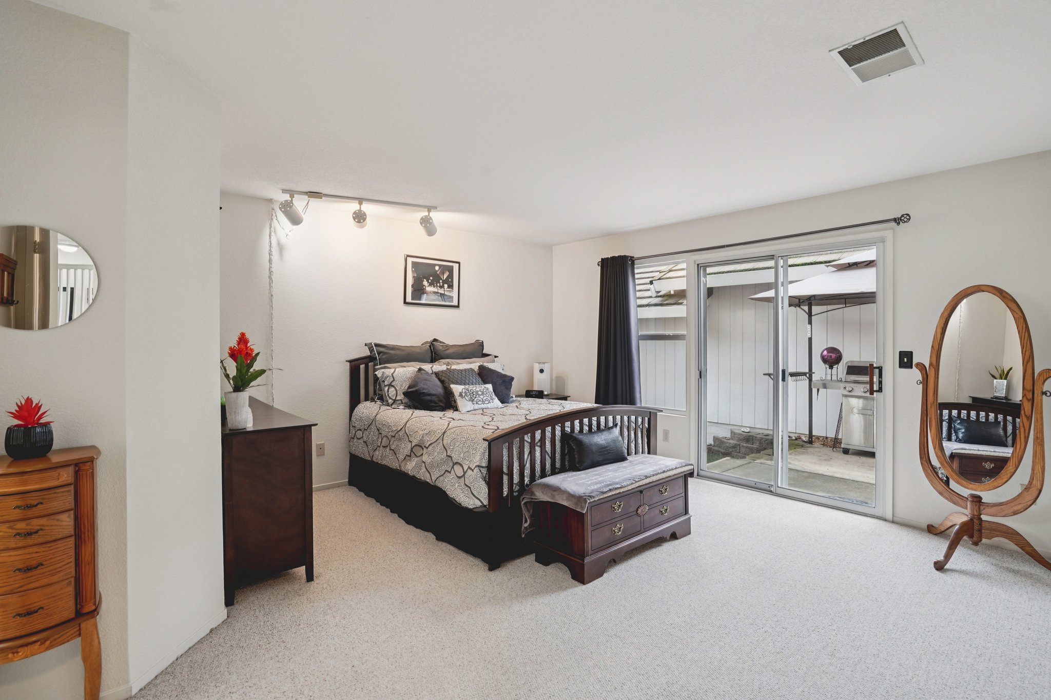 Baird Dr-S0601-020.jpg