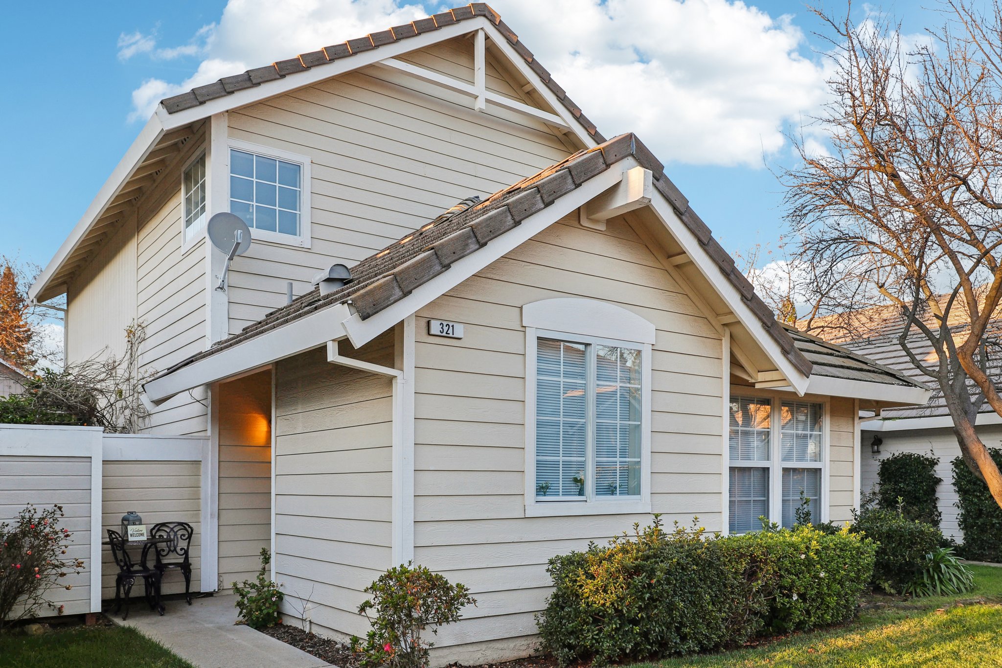 Baird Dr-S0901-002.jpg