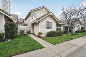 Baird Dr-S0601-002.jpg