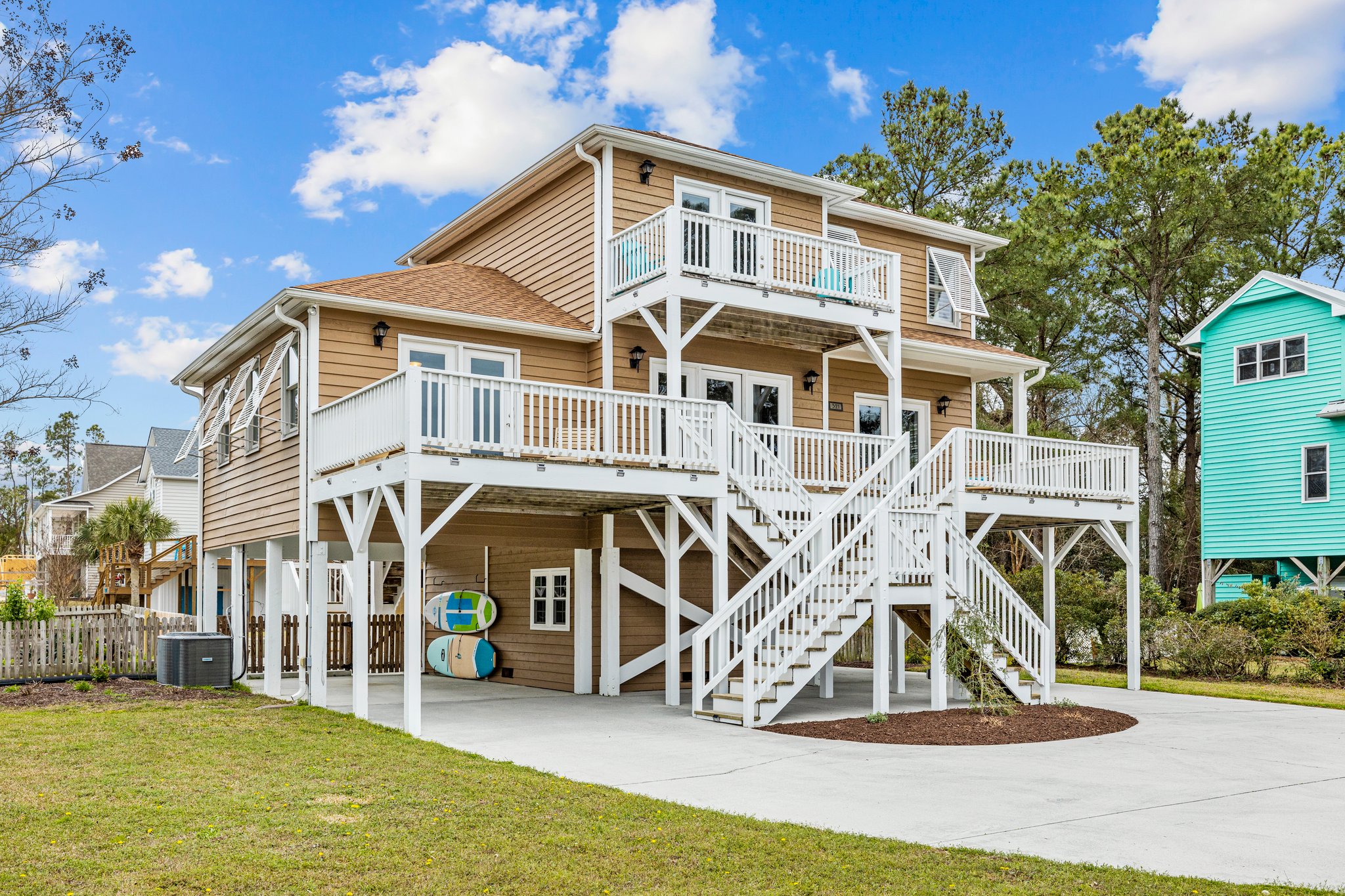 321 Cape Lookout Loop, Emerald Isle, NC 28594, USA Photo 4