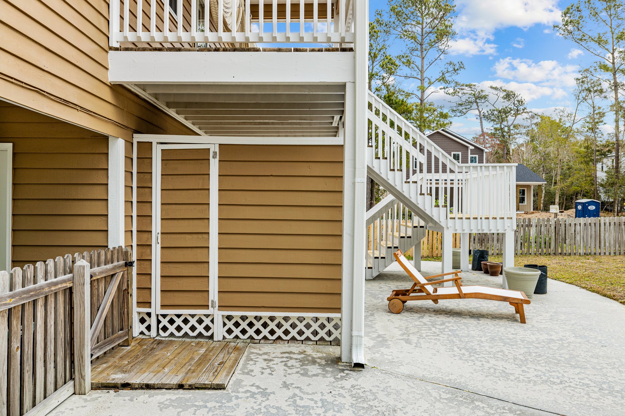 321 Cape Lookout Loop, Emerald Isle, NC 28594, USA Photo 7