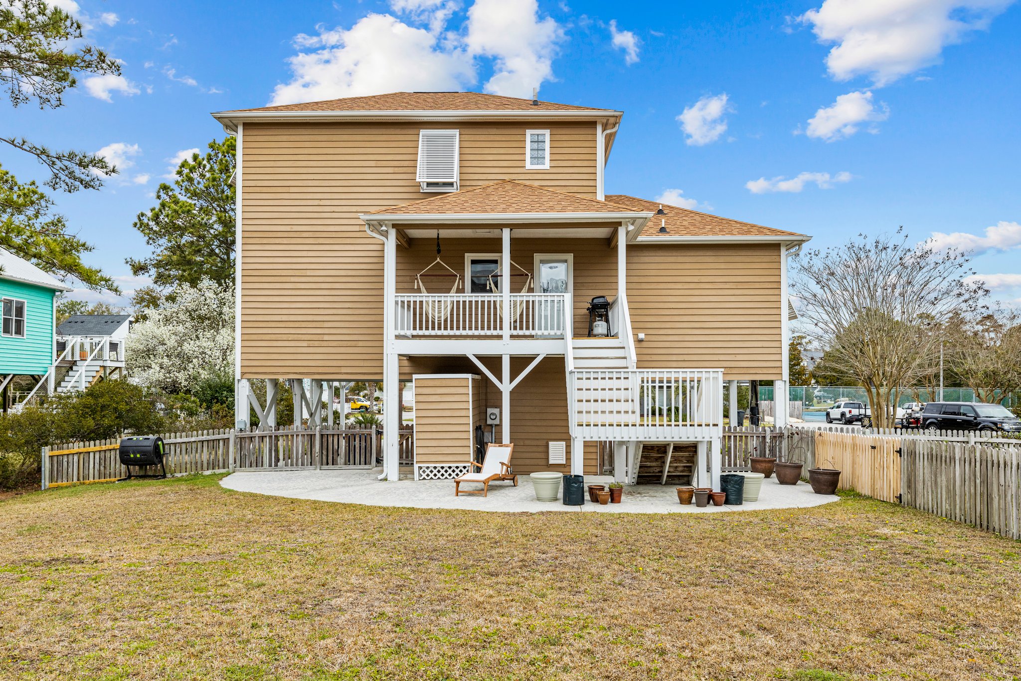 321 Cape Lookout Loop, Emerald Isle, NC 28594, USA Photo 5