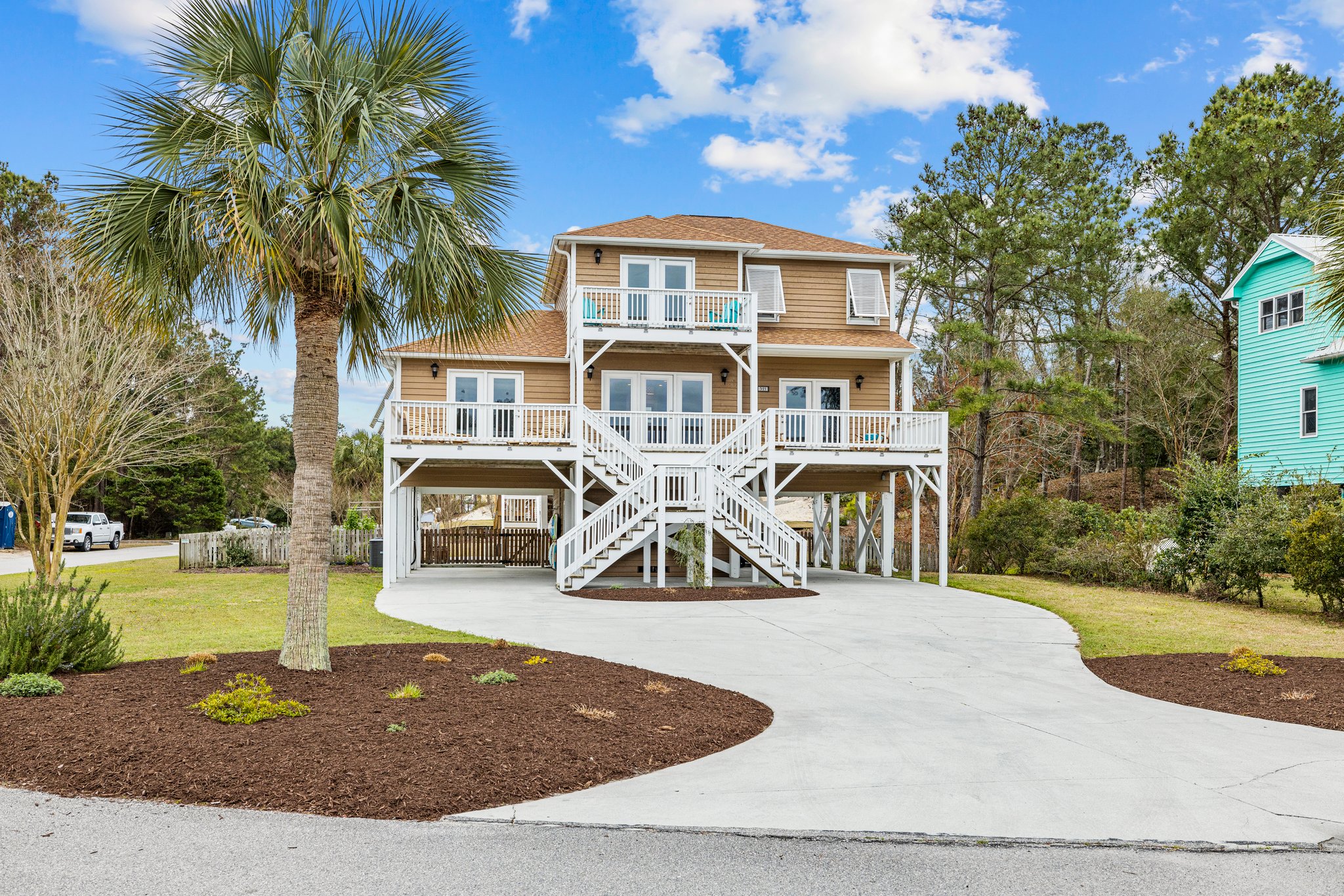 321 Cape Lookout Loop, Emerald Isle, NC 28594, USA Photo 2