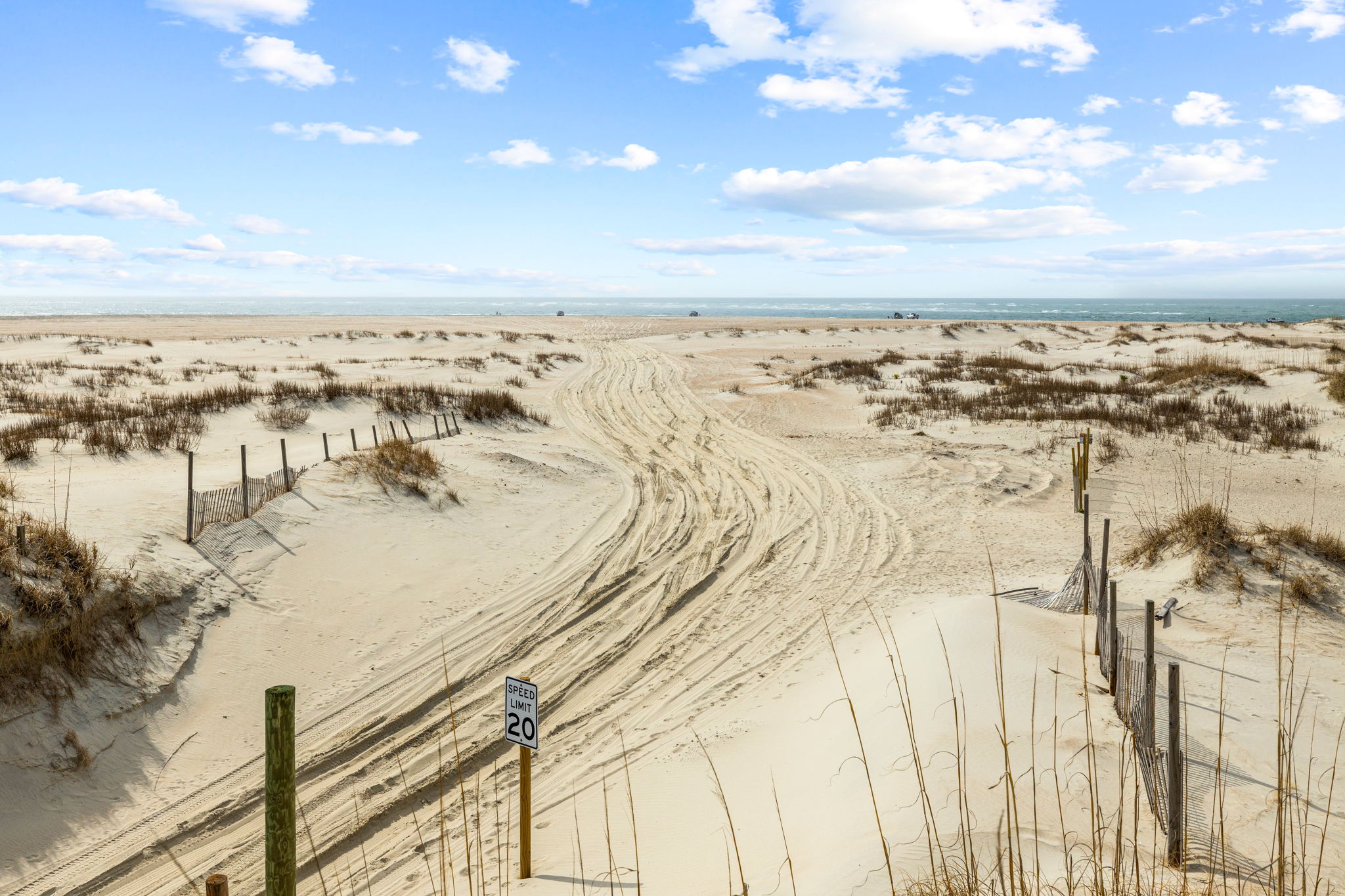 321 Cape Lookout Loop, Emerald Isle, NC 28594, USA Photo 74