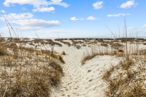 321 Cape Lookout Loop, Emerald Isle, NC 28594, USA Photo 71