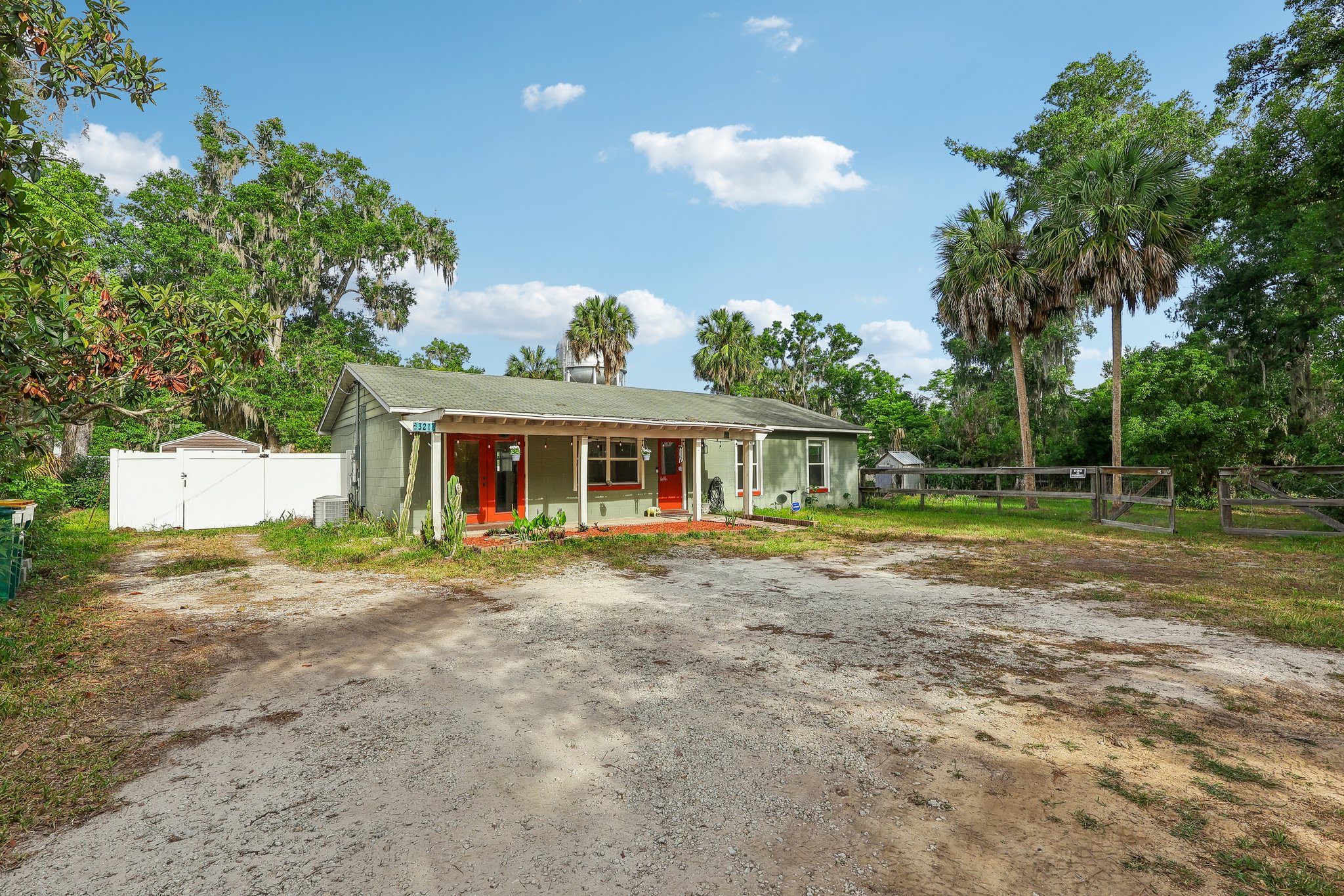 E 11th Ave-S0205-003.jpg