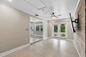E 11th Ave-S0205-010.jpg