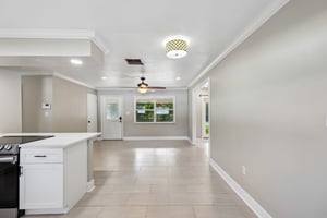 E 11th Ave-S0205-012.jpg