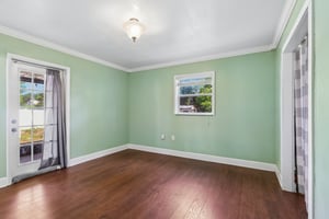 E 11th Ave-S0205-024.jpg