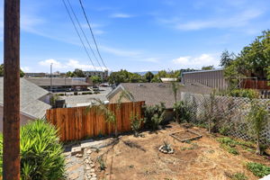 033_F8_321 Hill St