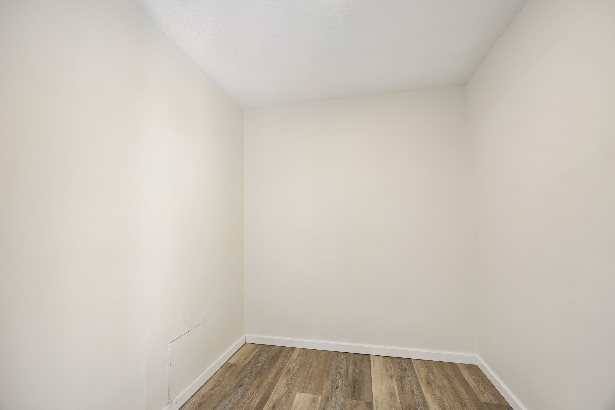 Primary Bedroom Closet