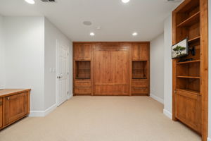  Photo 34