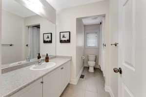  Photo 49