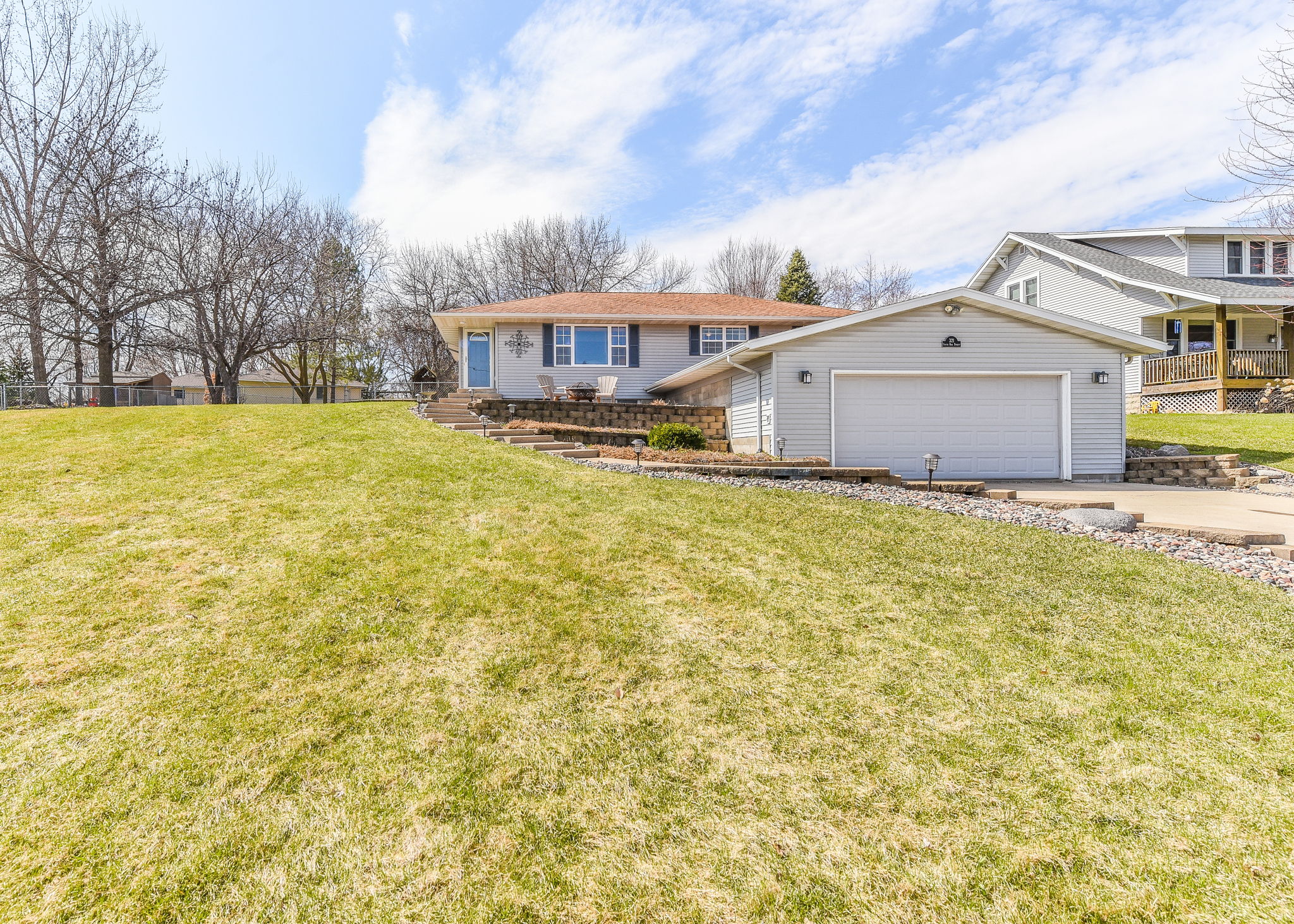  321 S Oak St, Norwood Young America, MN 55368, US