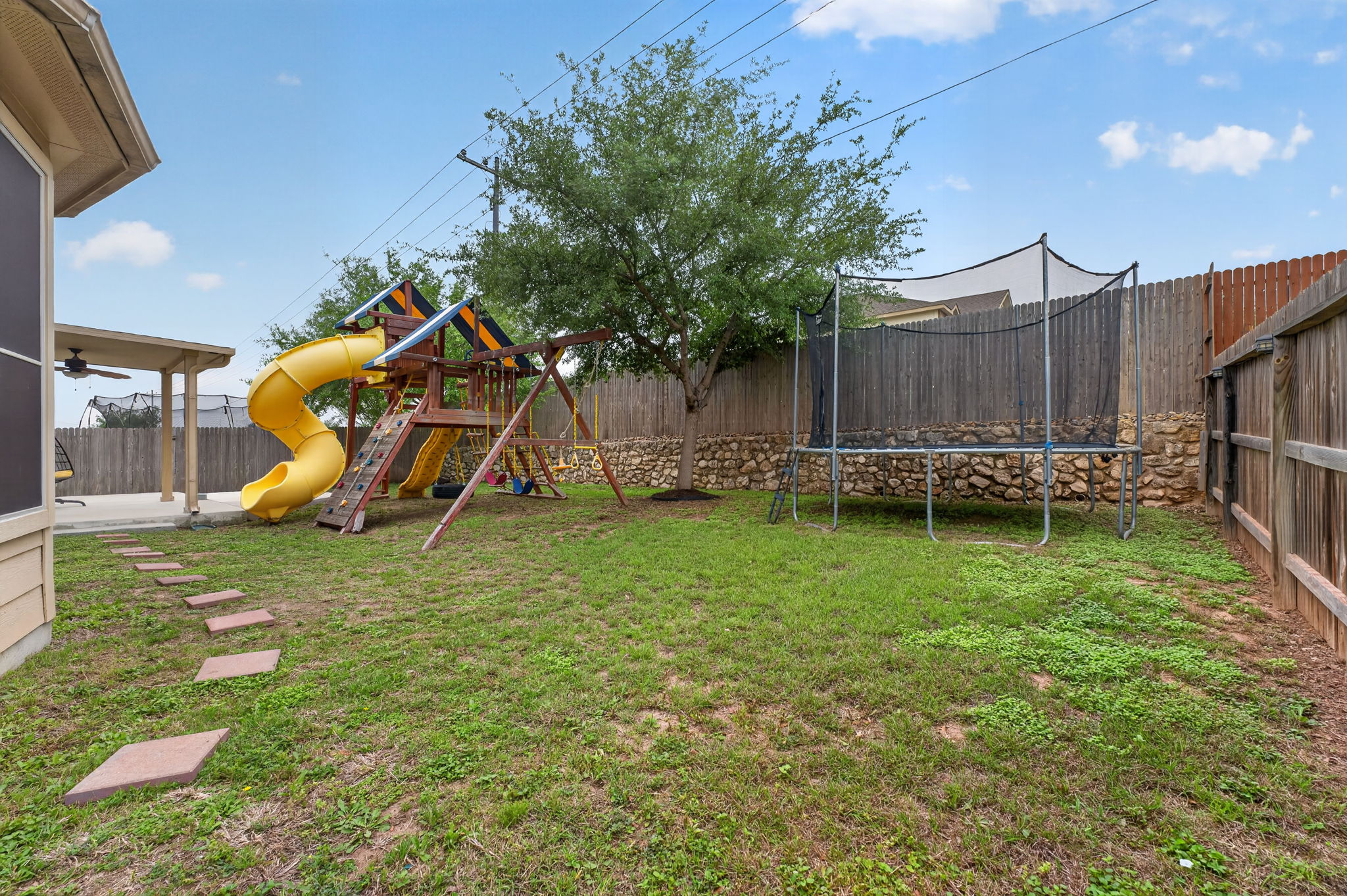  Photo 66
