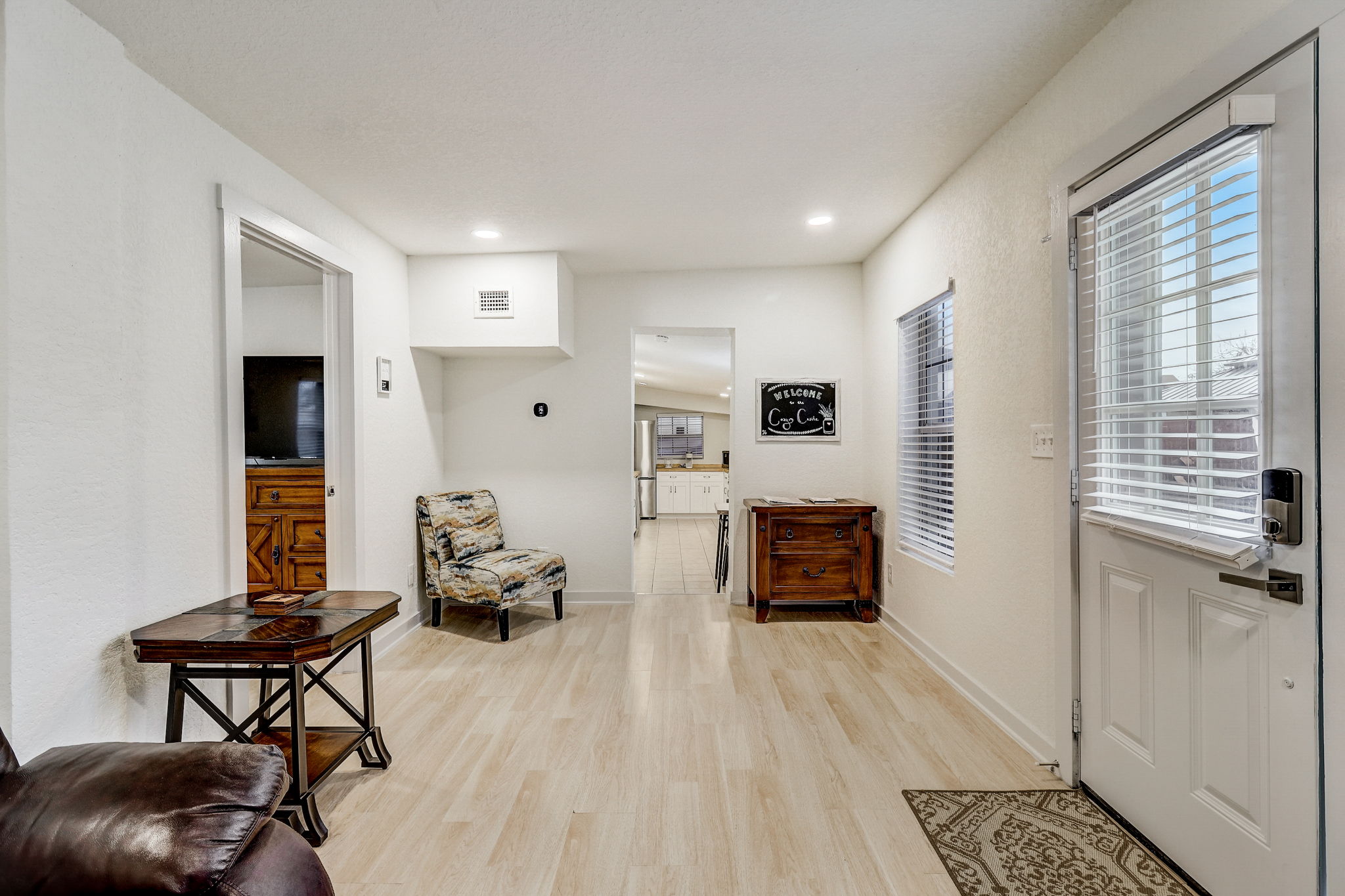 W Lubbock St-049