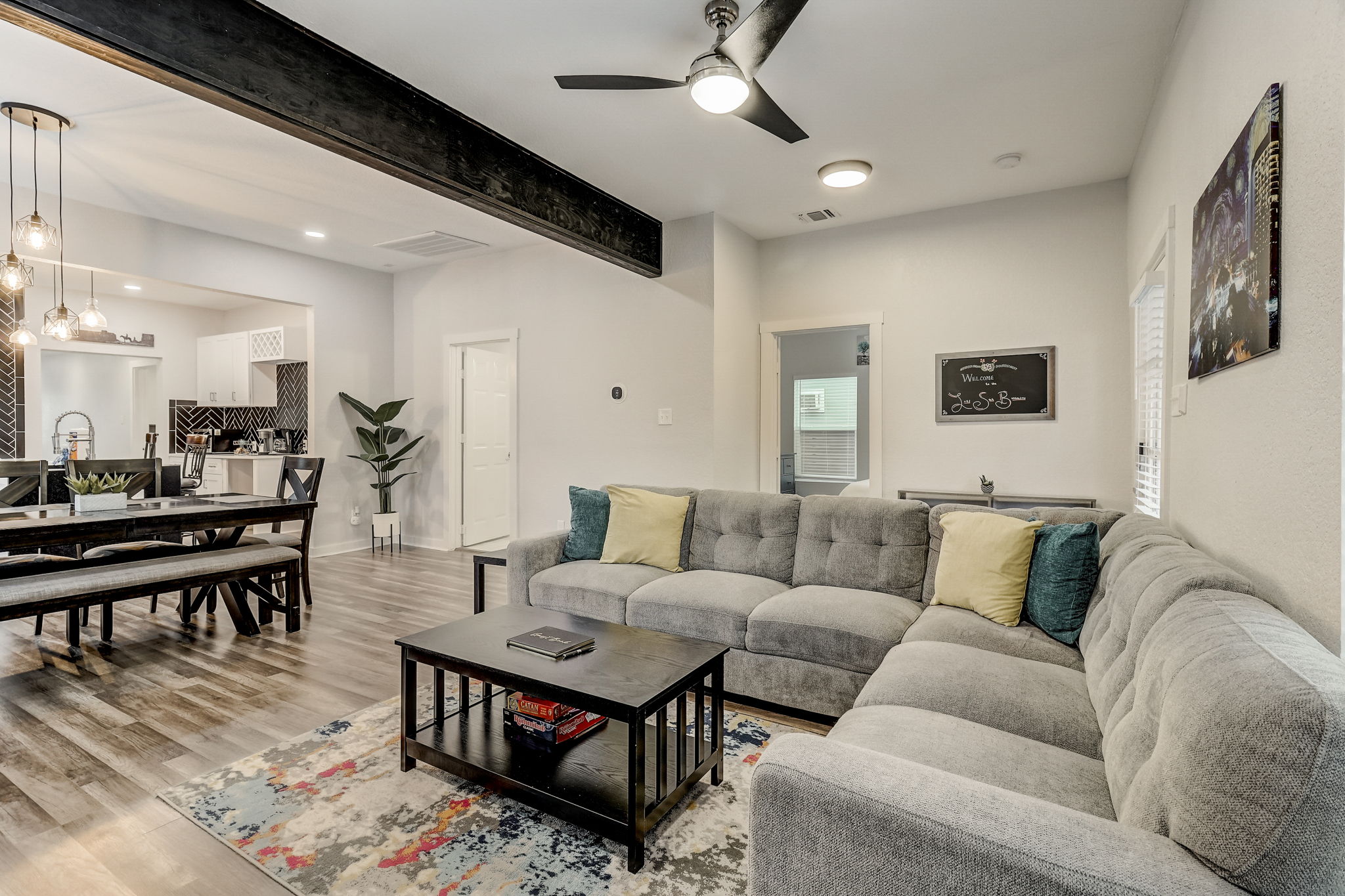W Lubbock St-011