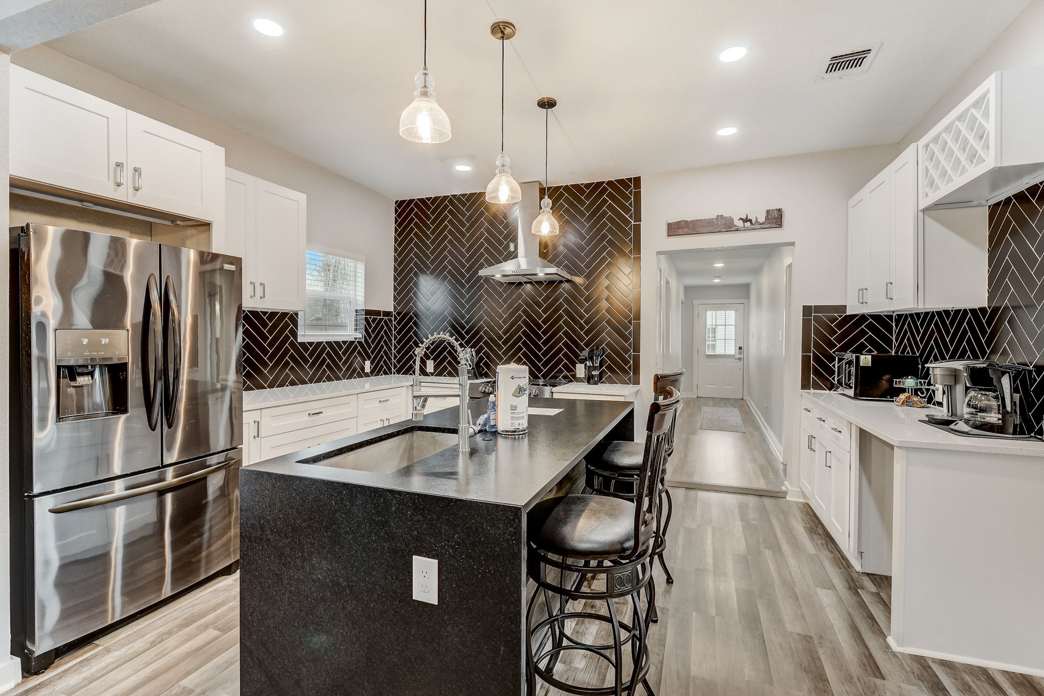 W Lubbock St-017
