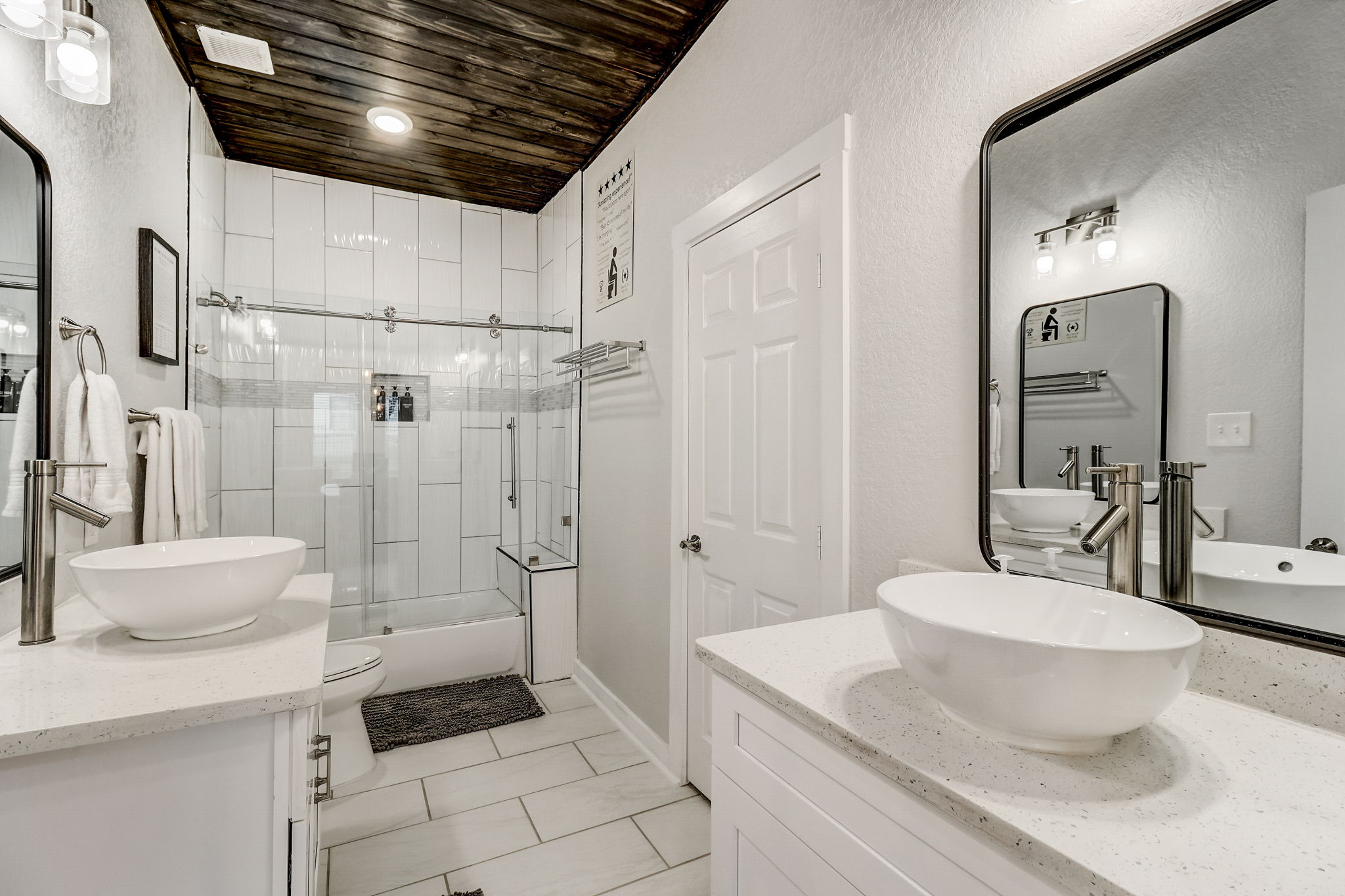 W Lubbock St-040