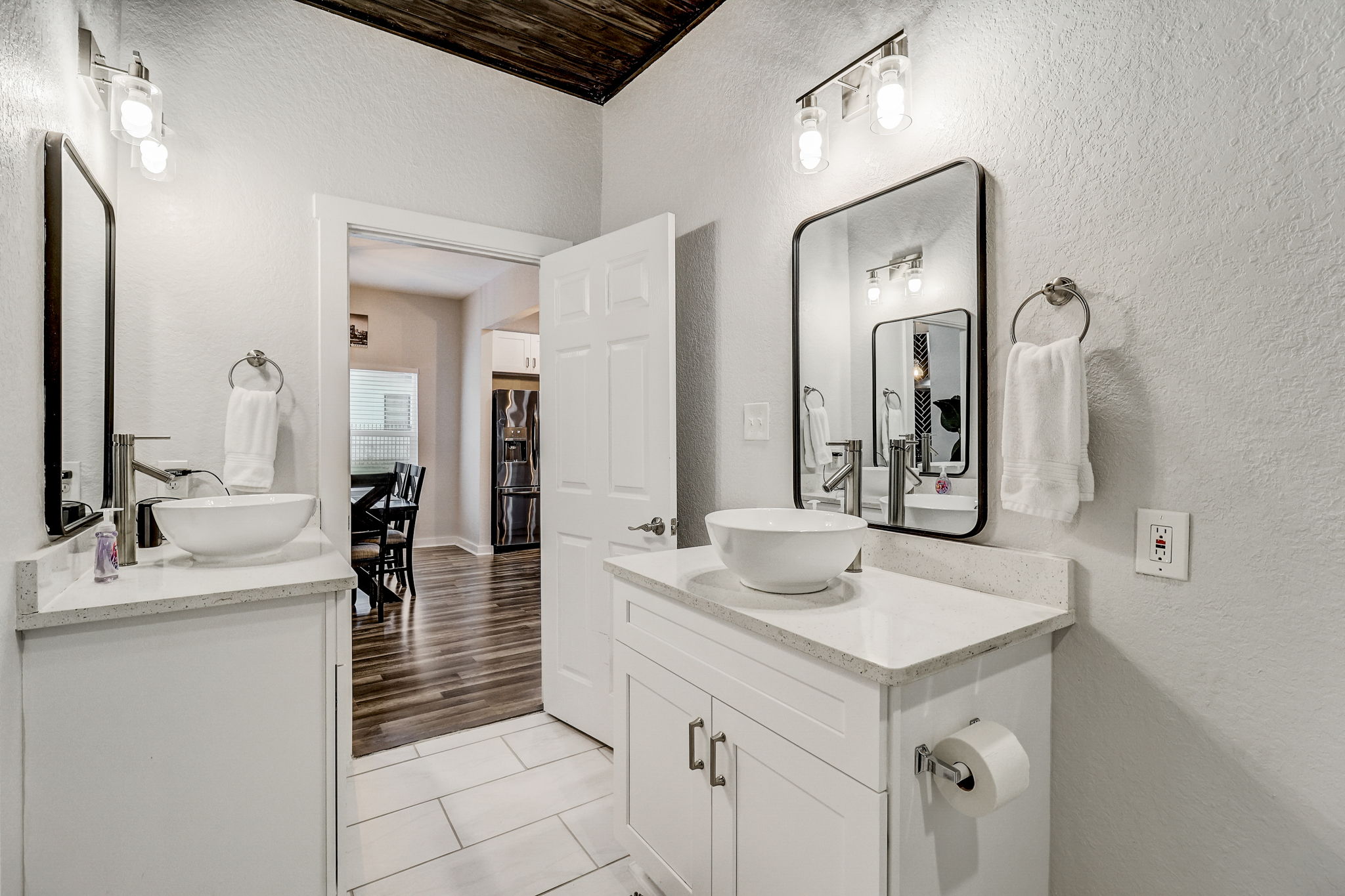 W Lubbock St-042