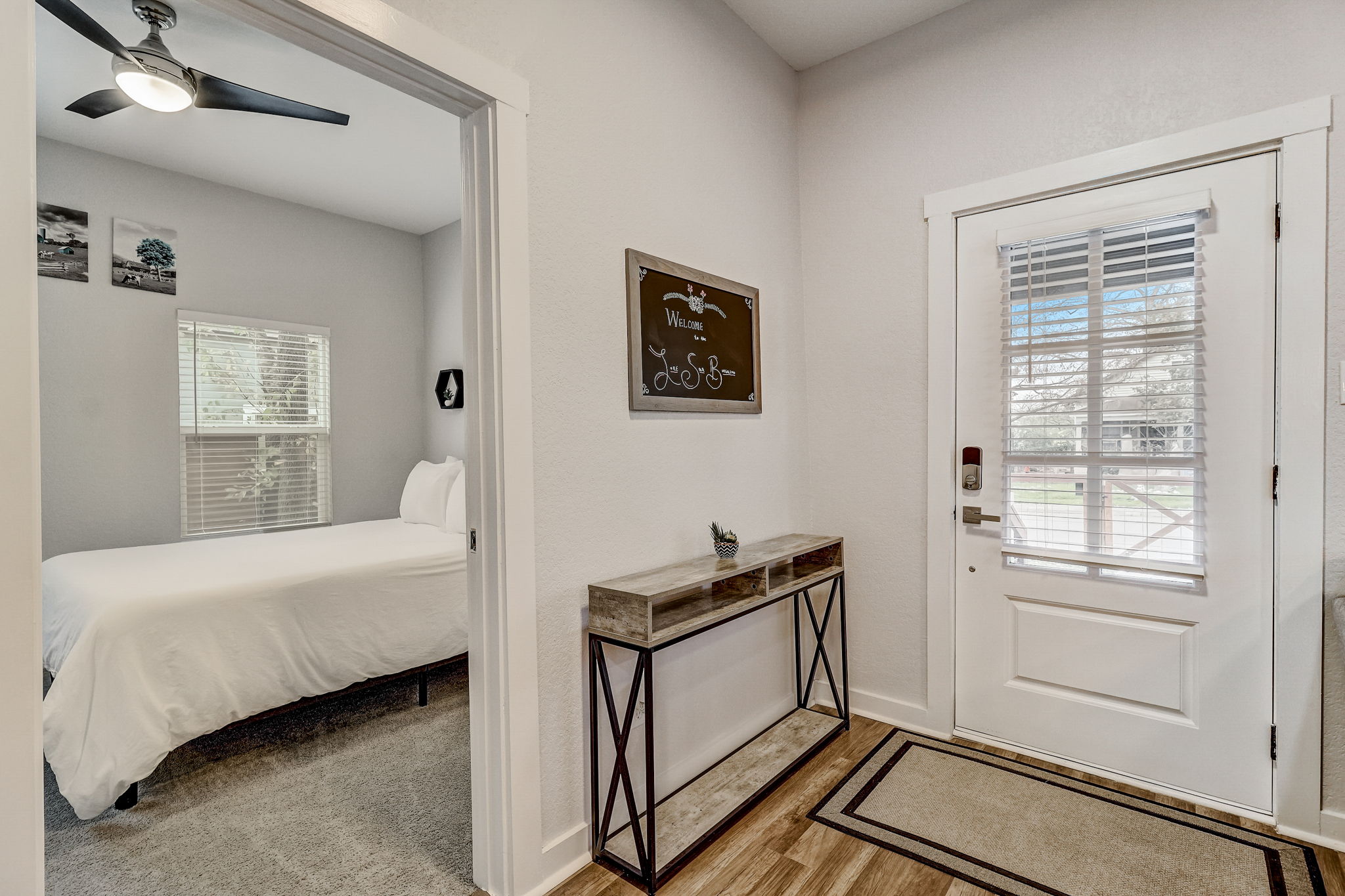 W Lubbock St-008
