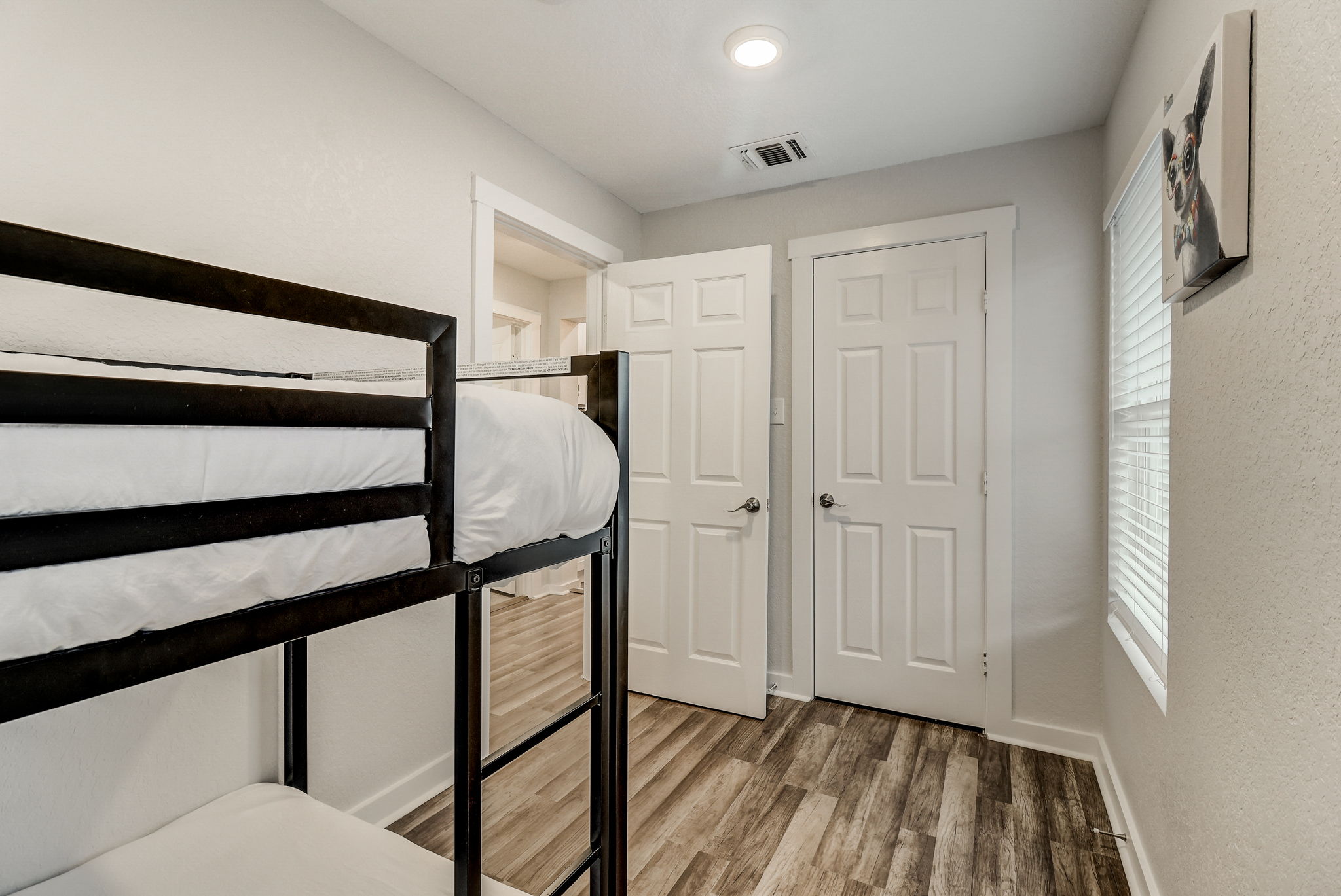 W Lubbock St-039