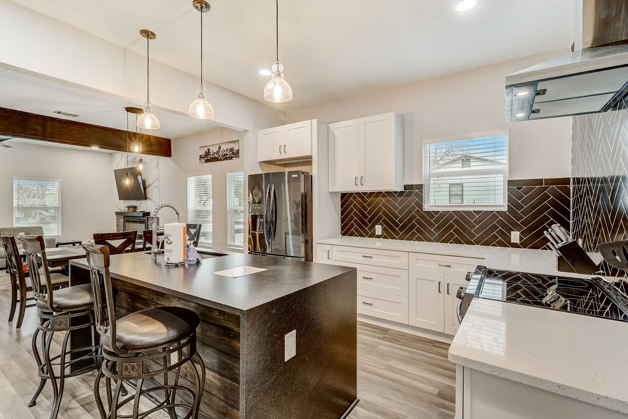 W Lubbock St-020