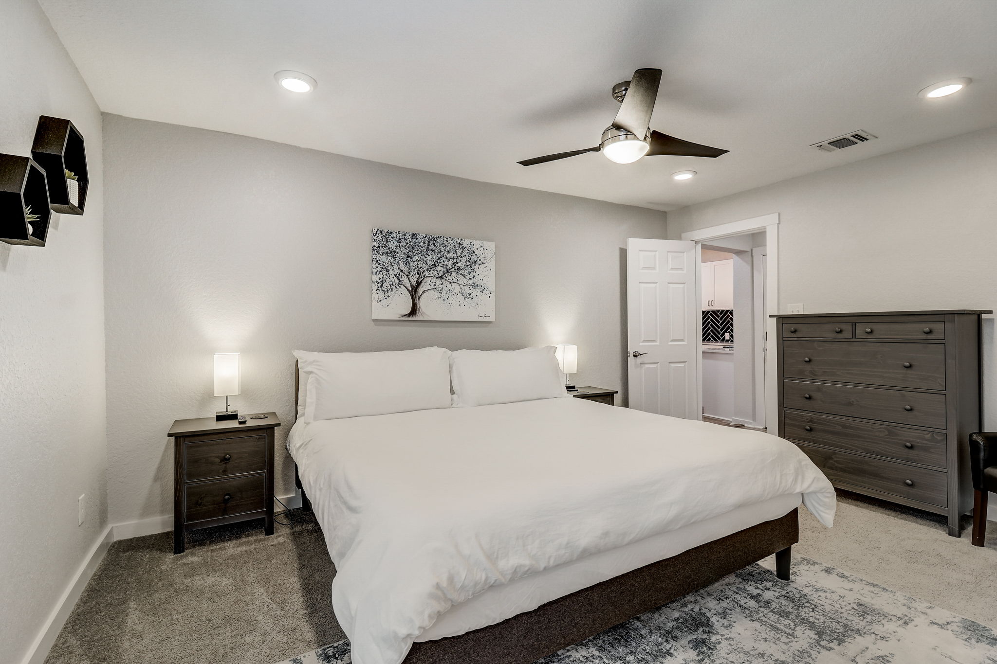 W Lubbock St-032