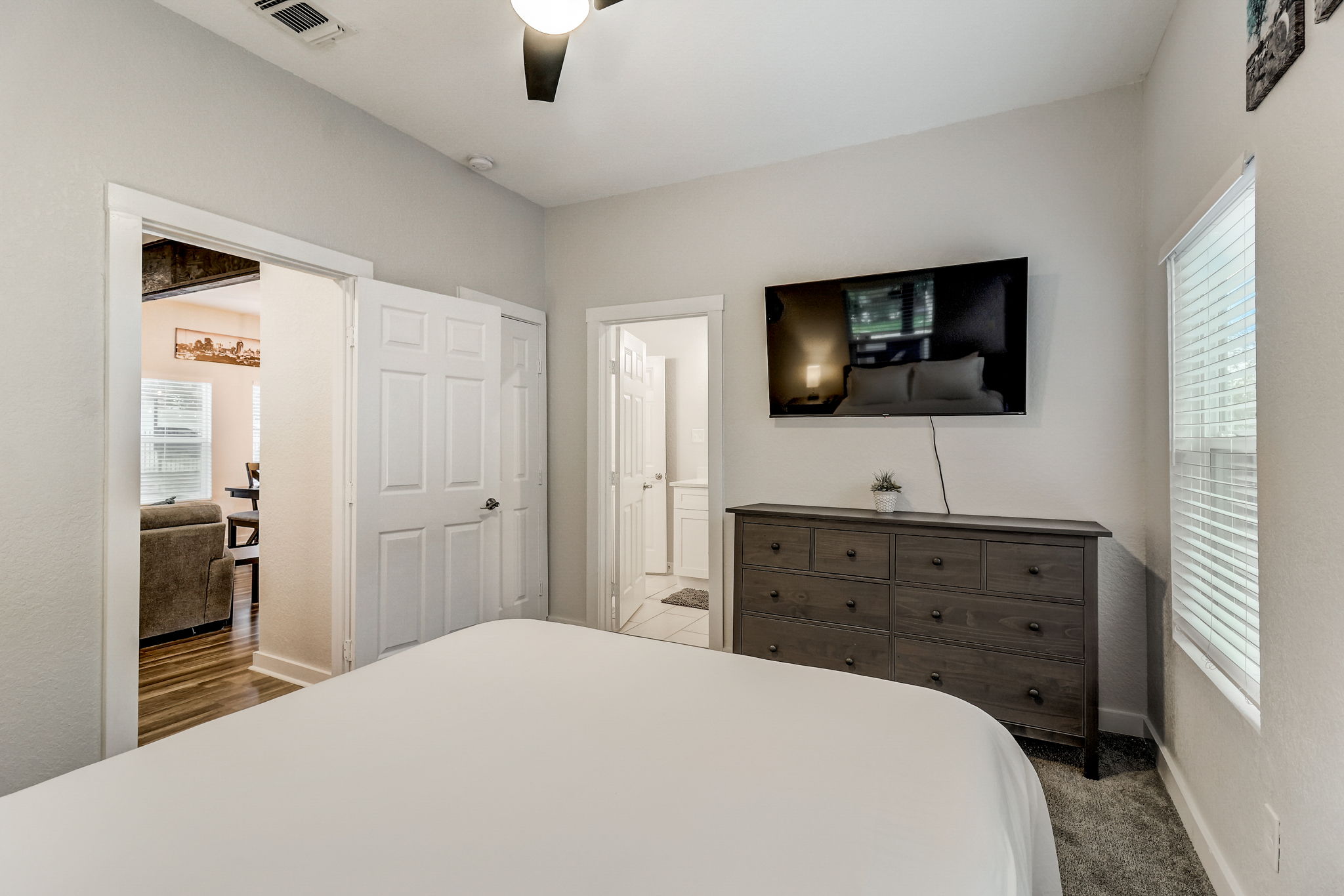 W Lubbock St-046