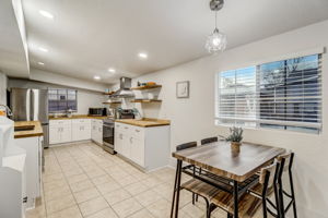 W Lubbock St-052