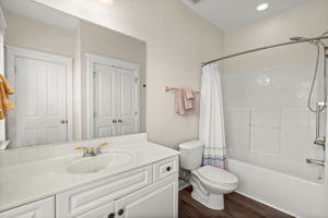  Photo 23