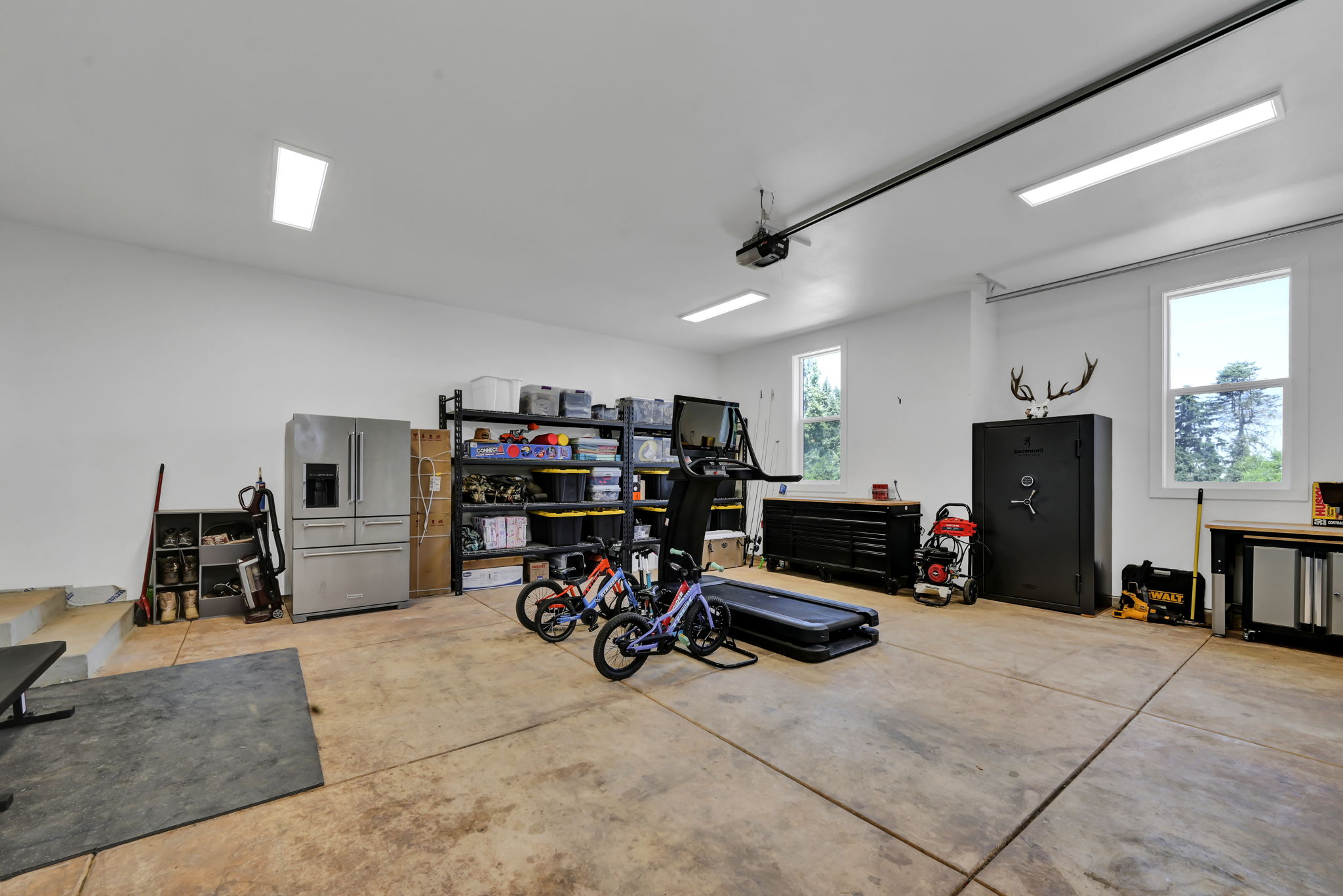  Photo 46