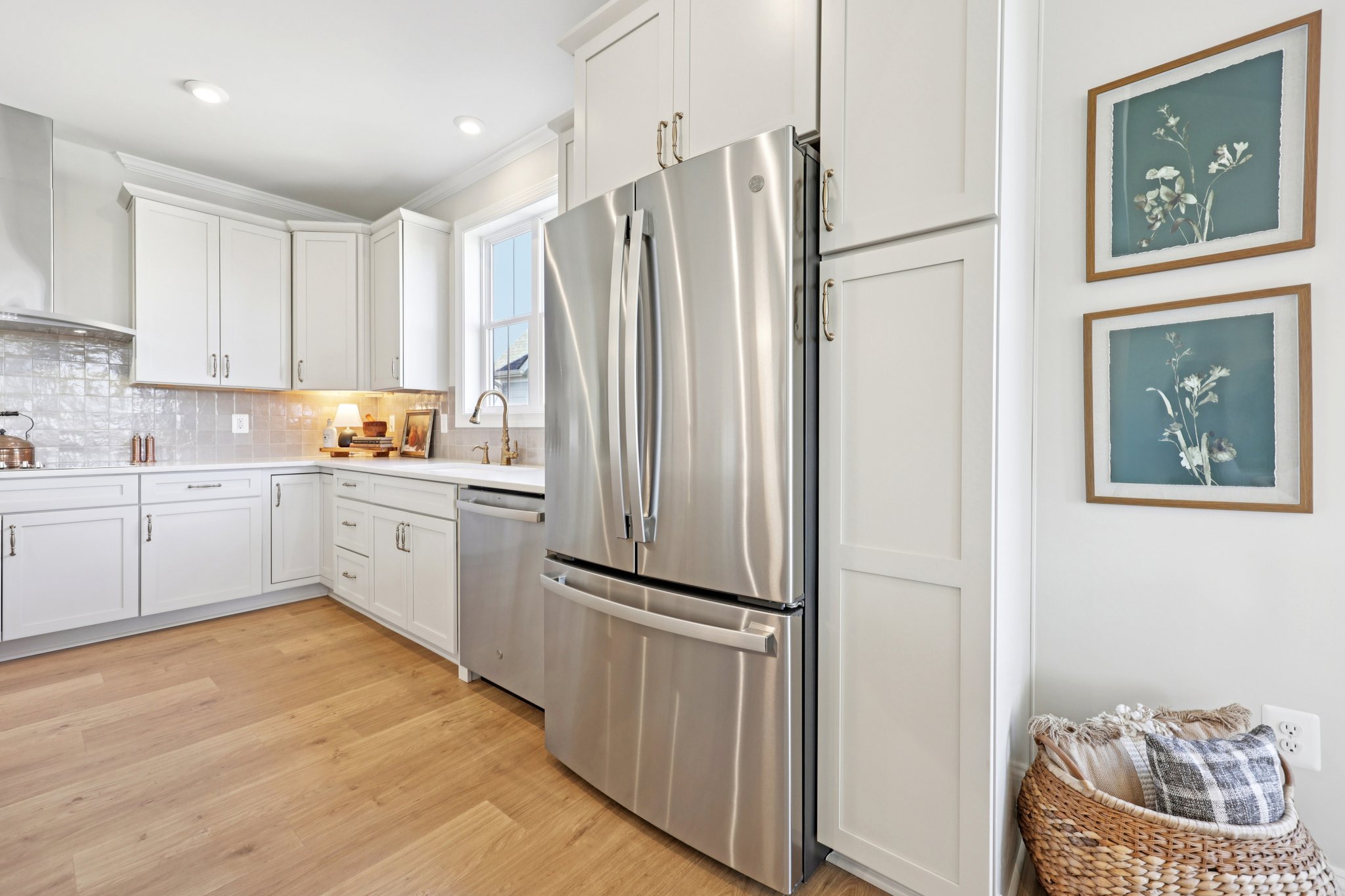 Cliffstone Blvd-S2101-017.jpg