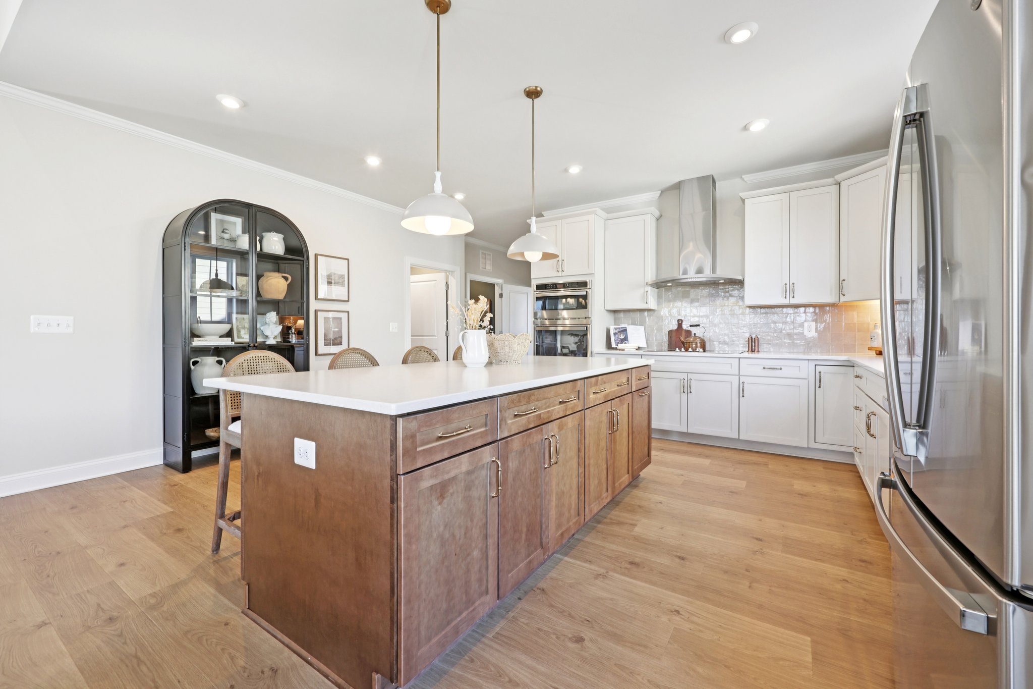 Cliffstone Blvd-S2101-020.jpg