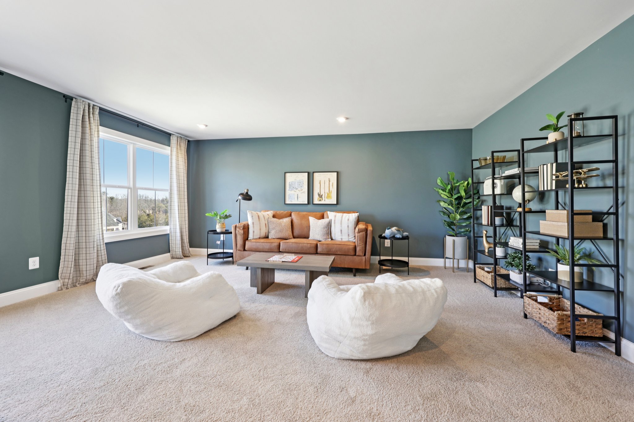 Cliffstone Blvd-S2101-037.jpg