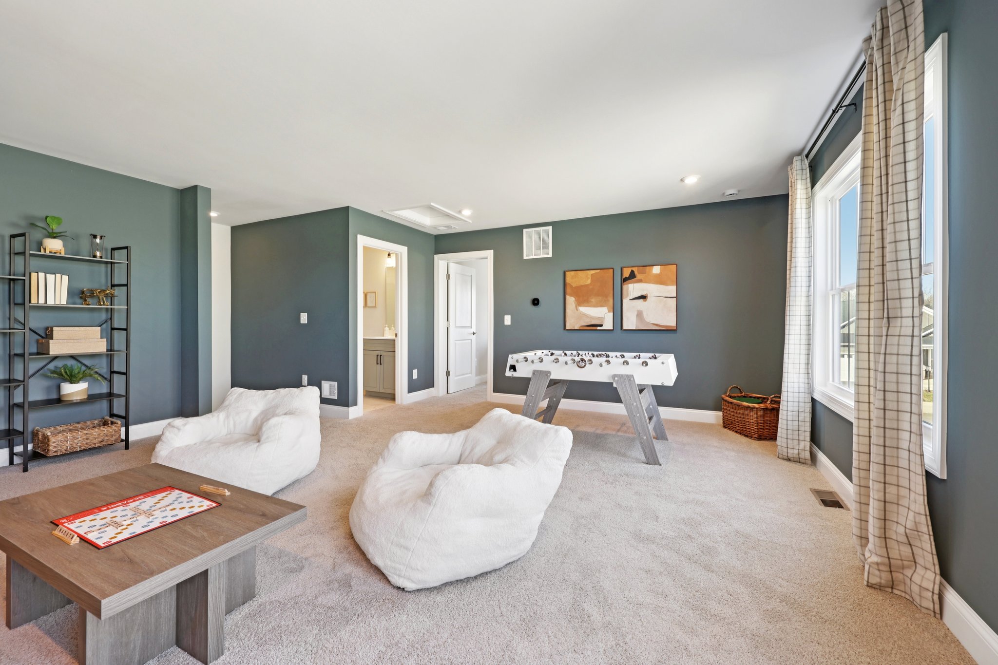 Cliffstone Blvd-S2101-039.jpg